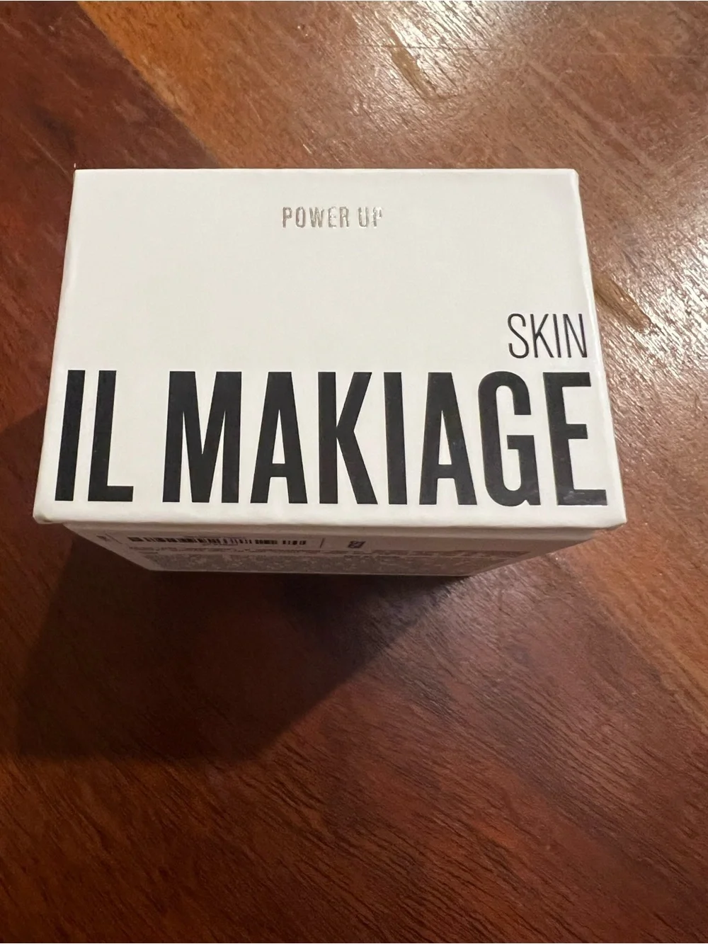 IL MAKIAGE lightweight daily
